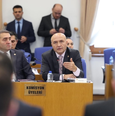 Erhan Usta’dan İktidara Sert Eleştiriler