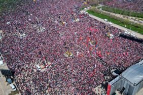 İmamoğlu Mitinginde Tarihi Kalabalık