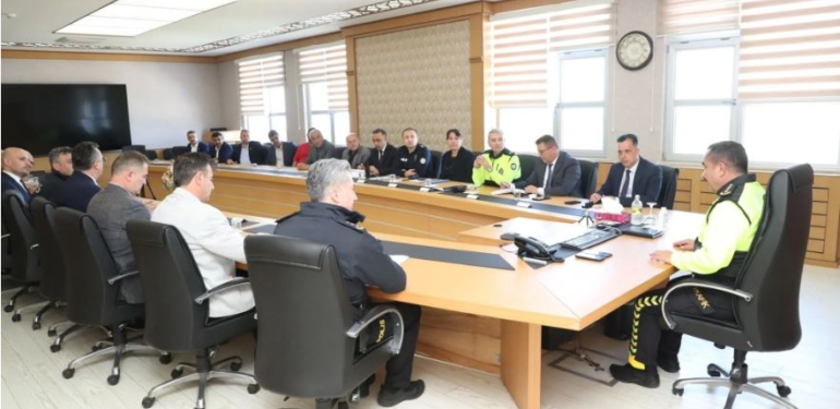 Emniyet Müdürü Arıbaş Canik’te Muhtarlarla Buluştu