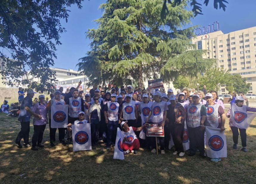 OMÜ'de İşçilerden Yarım Günlük İş Bırakma Eylemi!
