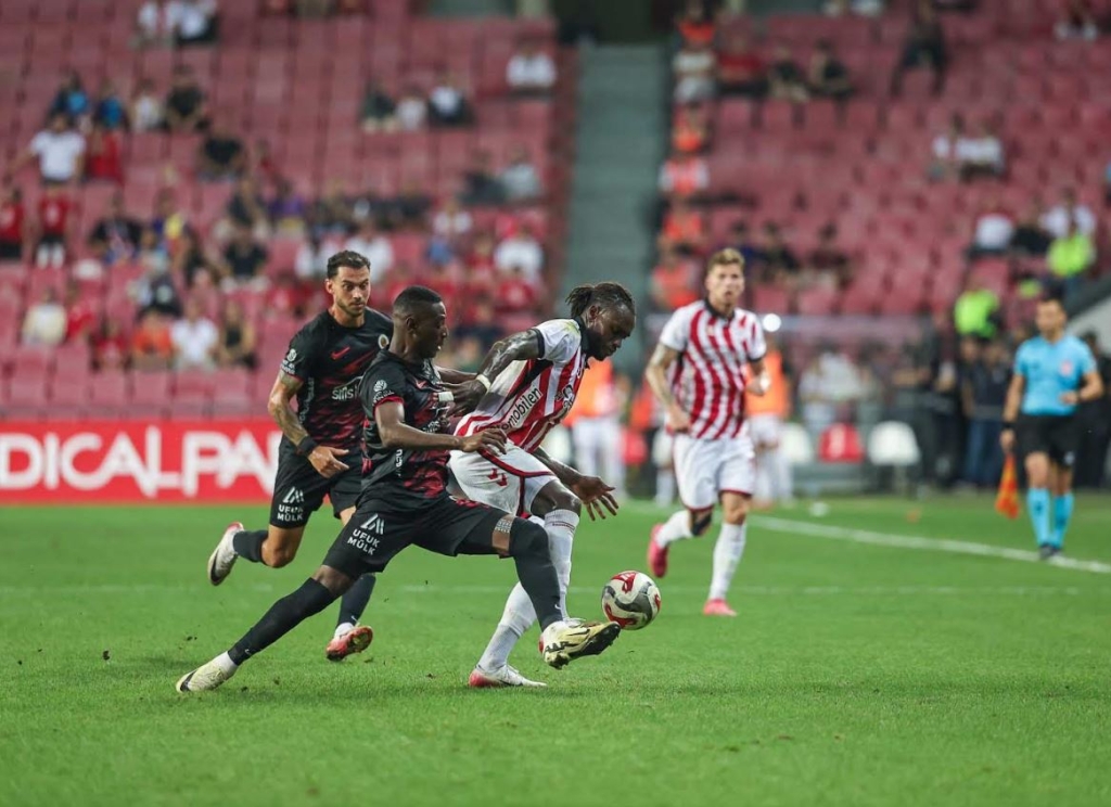 Samsunspor Sezona Galibiyetle Başladı