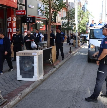 İlkadım’da Kaldırım İşgaline Geçit Yok!