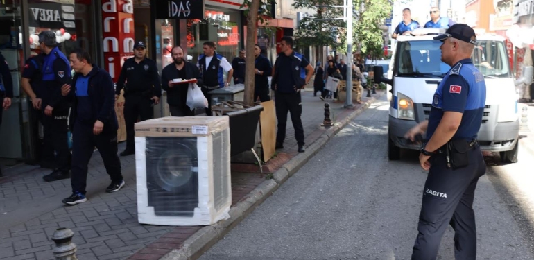 İlkadım’da Kaldırım İşgaline Geçit Yok!