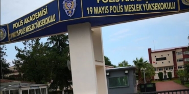 Polis Okulunda Acı Gece