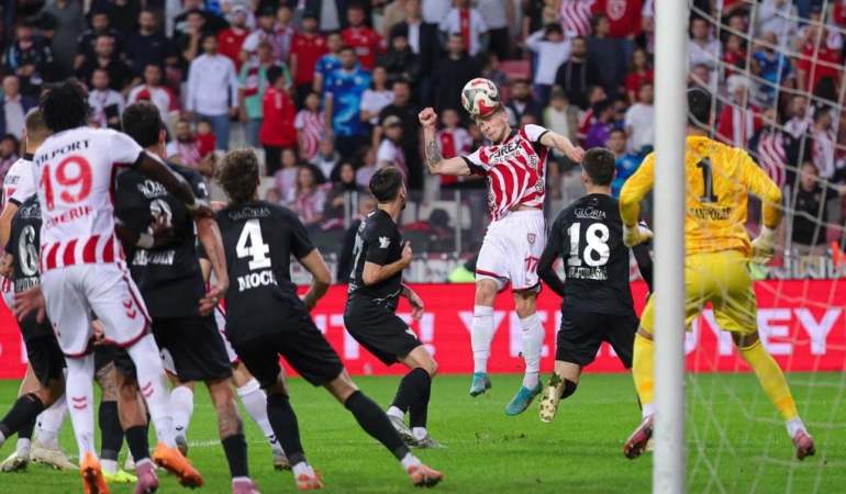Samsunspor Evinde 2 Puan Bıraktı
