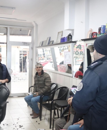 Samsun İl Emniyet Müdürlüğü Vatandaşları Tek Tek Uyardı