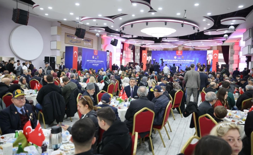 Bakan Yerlikaya İlkadım’da Vatandaşlarla Buluştu
