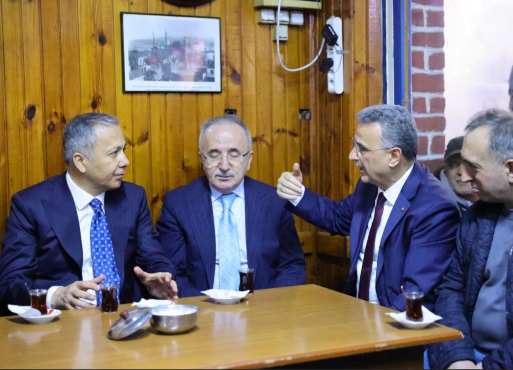 Bakan Yerlikaya İlkadım’da Vatandaşlarla Buluştu