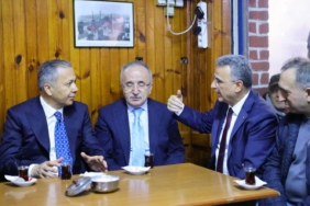Bakan Yerlikaya İlkadım’da Vatandaşlarla Buluştu