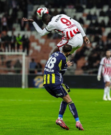 Samsunspor, Fenerbahçe’ye 2-0 Mağlup Oldu
