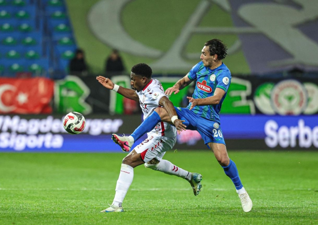 Karadeniz Derbisinde Çaykur Rizespor Fırtınası