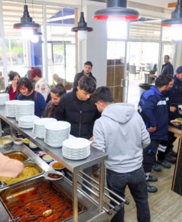 Canik’te 90 TL’ye 4 Çeşit Yemek Hizmeti