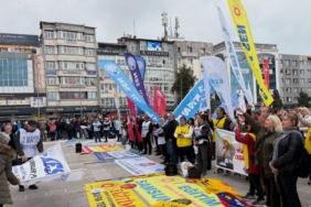 Samsun’da 1 Mayıs Yağmur Altında Kutlandı