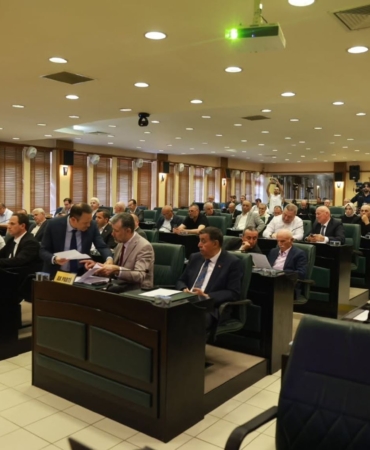 Samsun Büyükşehir Meclisi'nde Daire Başkanlarına Sert Uyarı