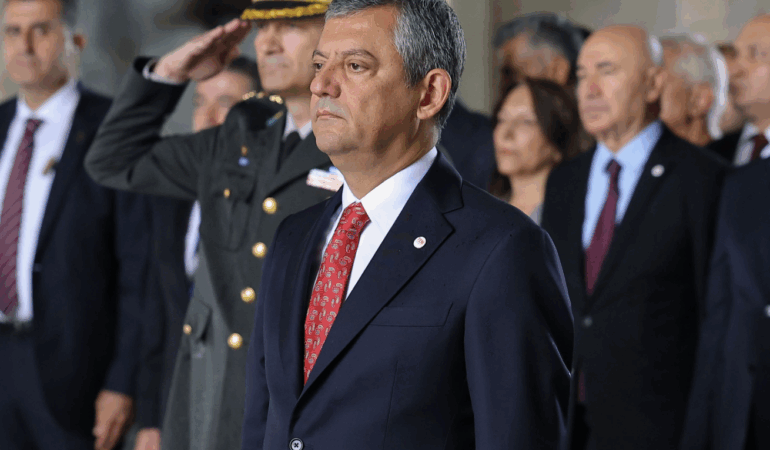 Özgür Özel'in A Takımı Belli Oldu