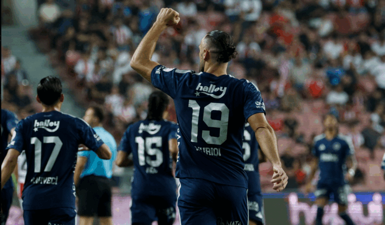 Samsunspor Evinde Fenerbahçe’ye 2-0 Yenildi