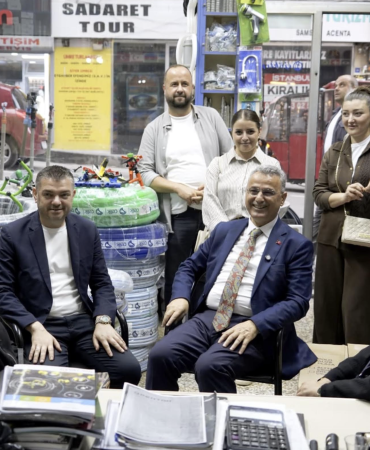 Kurnaz’dan İlkadım’da Esnaf Turu
