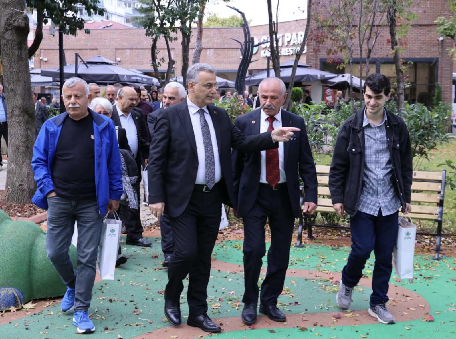 İlkadım’da Başkan Kurnaz Muhtarlarla Buluştu